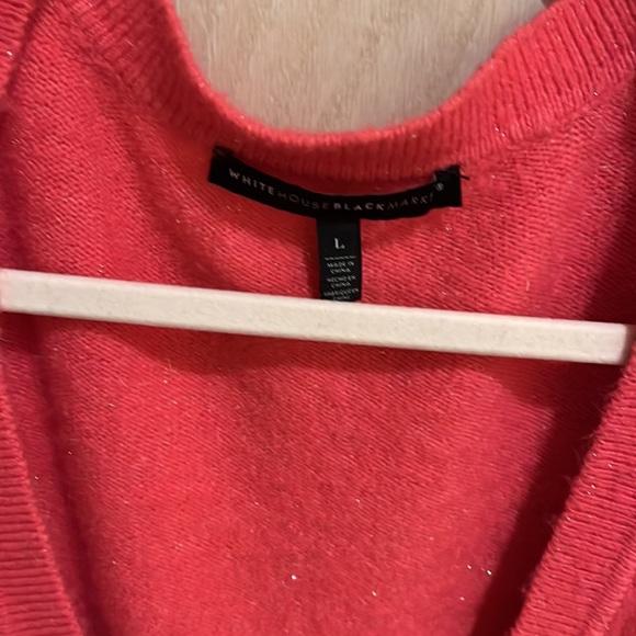 🌺 WHBM Deep V-Neck Button Cardigan - Picture 5 of 8